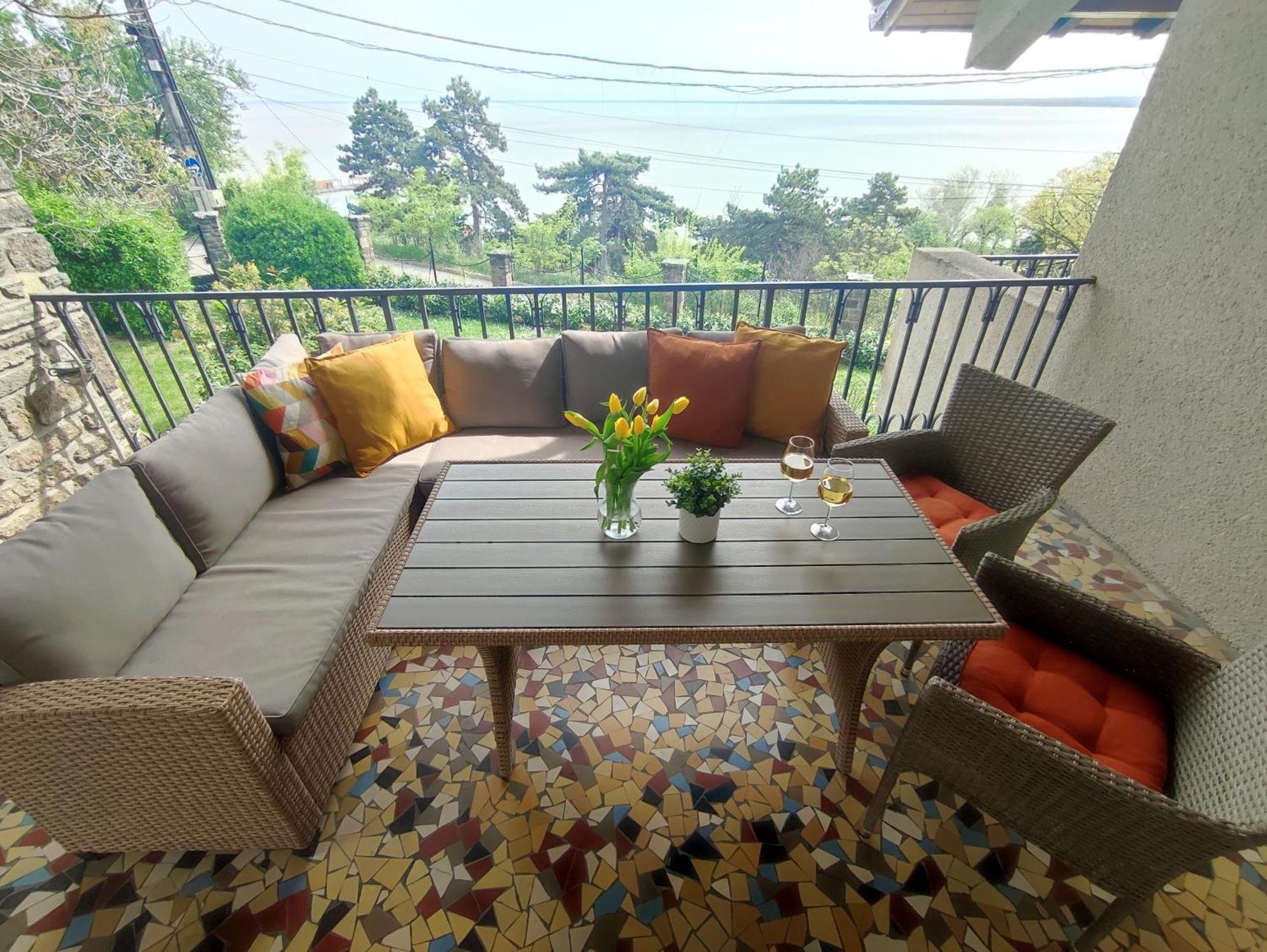 Dorka Villa ตีฮานี ภายนอก รูปภาพ